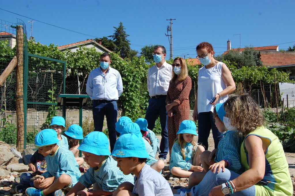 Alunos do Jardim-de-infância do Centro Escolar de Torre de Moncorvo visitam Hortas Comunitárias